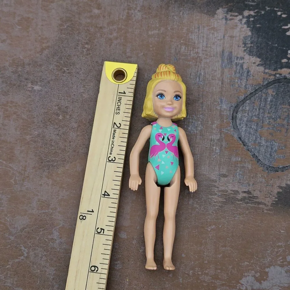 Barbie Chelsea Doll Blonde Hair Flamingo Swimsuit 2020 Mattel 6” Doll Figure - Picture 4 of 8